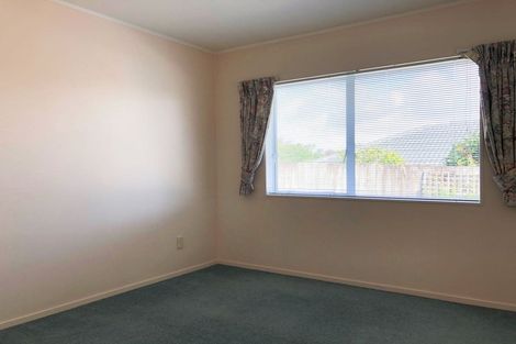 Photo of property in 20 Harvest Drive, Henderson, Auckland, 0612