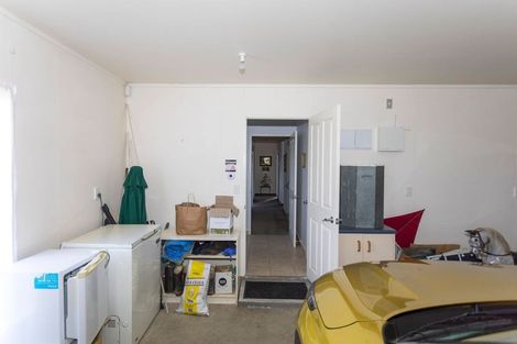 Photo of property in 1 Guinane Street, Dannevirke, 4930
