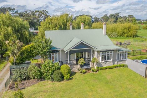 Photo of property in 111 Avenue Road, Foxton, 4891