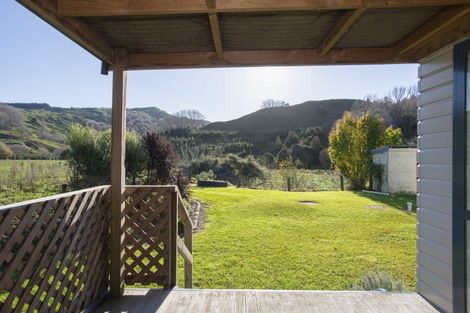 Photo of property in 911 Kanakanaia Road, Whatatutu, Te Karaka, 4091