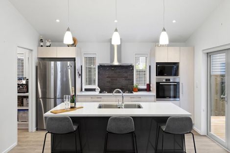 Photo of property in 11 Knoll Rise, Pukekohe, 2120