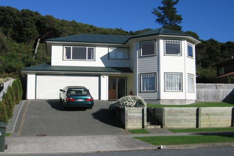 Photo of property in 23 Kawatiri Grove, Wainuiomata, Lower Hutt, 5014