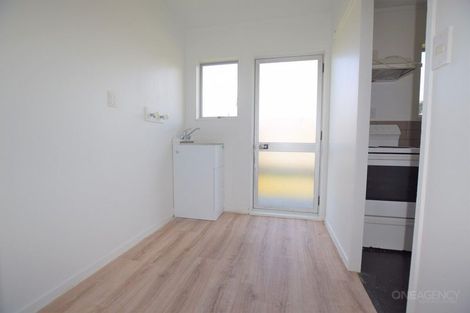 Photo of property in 46 Hindmarsh Street, Henderson, Auckland, 0612