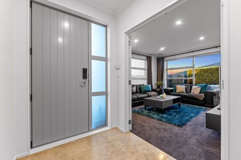 Photo of property in 15 Taikura Avenue, Red Beach, 0932