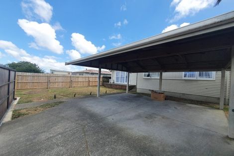 Photo of property in 21 President Avenue, Papakura, 2110