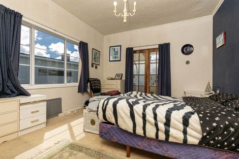 Photo of property in 49 Moffat Road, Red Beach, 0932