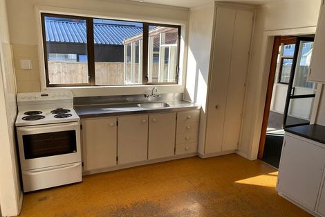 Photo of property in 27 Reynolds Street, Taita, Lower Hutt, 5011
