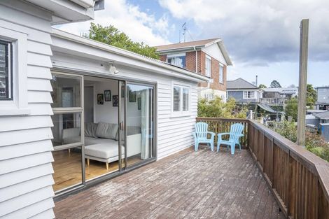 Photo of property in 637 Swanson Road, Swanson, Auckland, 0612