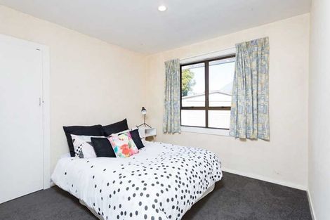 Photo of property in 17 Mclellan Place, Ilam, Christchurch, 8041