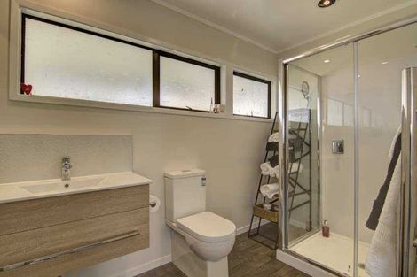 Photo of property in 80 Broomfields Road, Whitford, Howick, 2571