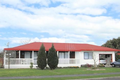 Photo of property in 15 Kane Road, Papamoa Beach, Papamoa, 3118