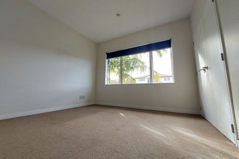 Photo of property in 21 Hornbill Drive, Fairview Heights, Auckland, 0632