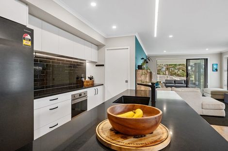 Photo of property in 19 Kawariki Road, Helensville, 0800