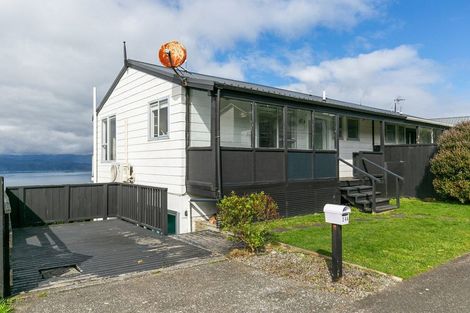 Photo of property in 24a Gurkha Crescent, Khandallah, Wellington, 6035