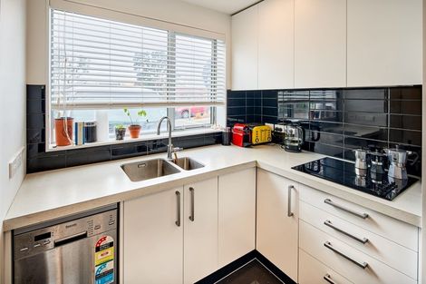 Photo of property in 10/36u Tacy Street, Kilbirnie, Wellington, 6022