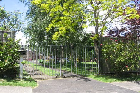 Photo of property in 82 Hillcrest Road, Papatoetoe, Auckland, 2025