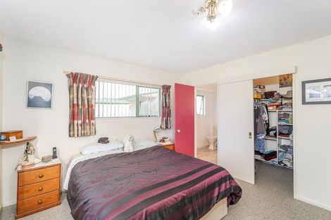 Photo of property in 16 Meadow Drive, Whitianga, 3510