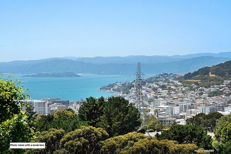 Photo of property in 106 Mortimer Terrace, Brooklyn, Wellington, 6021