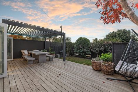 Photo of property in 64 Jeffreys Road, Fendalton, Christchurch, 8052