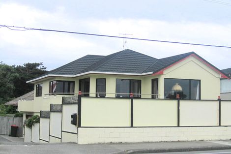 Photo of property in 98 Marine Parade, Paraparaumu Beach, Paraparaumu, 5032