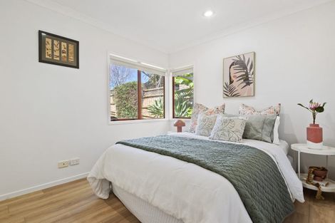 Photo of property in 5 Fearnley Grove, Albany, Auckland, 0632