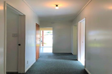 Photo of property in 42 Durham Street, Te Atatu Peninsula, Auckland, 0610