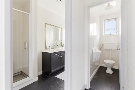 Photo of property in 42 Cliffs Road, Saint Clair, Dunedin, 9012