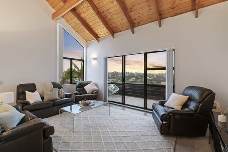 Photo of property in 2/38 Penzance Road, Mairangi Bay, Auckland, 0630