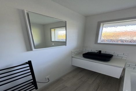 Photo of property in 2/32 Mona Vale Avenue, Riccarton, Christchurch, 8011