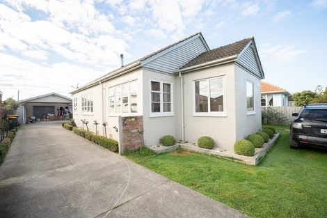 Photo of property in 1 Tyndall Street, Palmerston North, 4414
