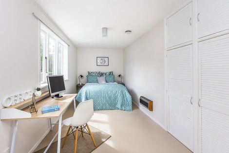 Photo of property in 112 Sutherland Road, Melrose, Wellington, 6023