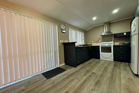 Photo of property in 6 Amarillo Place, Manurewa, Auckland, 2105