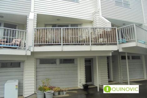 Photo of property in 3 Papawai Terrace, Mount Cook, Wellington, 6021