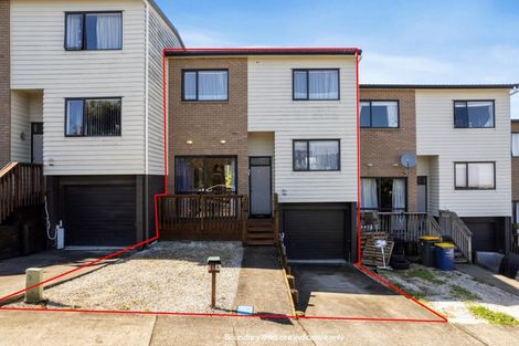 Photo of property in 9/2 Swan Hill Drive, Glen Eden, Auckland, 0602