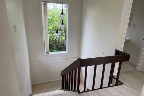 Photo of property in 1/37 Shanaway Rise, Hillcrest, Auckland, 0627