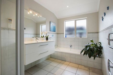 Photo of property in 15 Longmynd Drive, Katikati, 3129