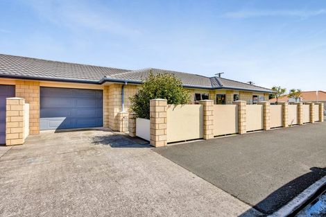 Photo of property in 46 Wilson Street, Hawera, 4610