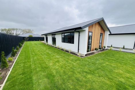 Photo of property in 42b Moeraki Road, Maoribank, Upper Hutt, 5018