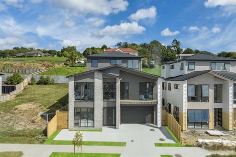 Photo of property in 29 Elevation Street, Flat Bush, Auckland, 2019