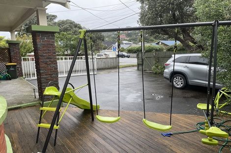 Photo of property in 1/184 The Parade, Island Bay, Wellington, 6023