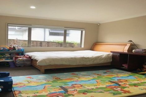 Photo of property in 10 Oak Bark Drive, Schnapper Rock, Auckland, 0632