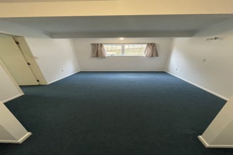 Photo of property in 35 Holiday Road, Stanmore Bay, Whangaparaoa, 0932