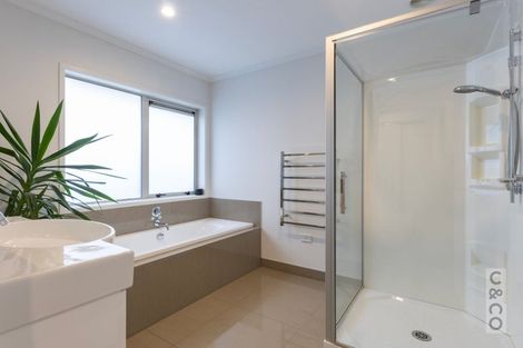 Photo of property in 38 Maude Street, Riverhead, 0820