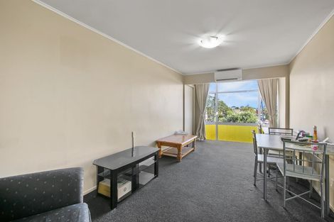 Photo of property in 4/184 Powderham Street, New Plymouth, 4310