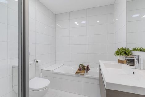 Photo of property in 15 Orona Place, Takanini, 2112