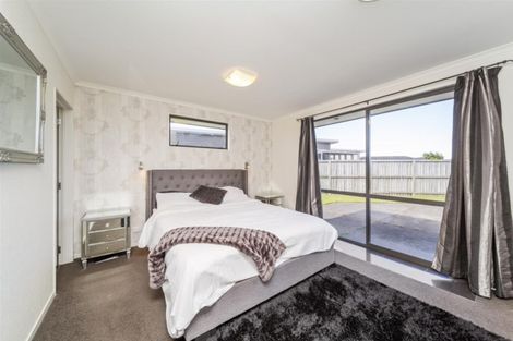 Photo of property in 5 Reremoana Close, Hawera, 4610