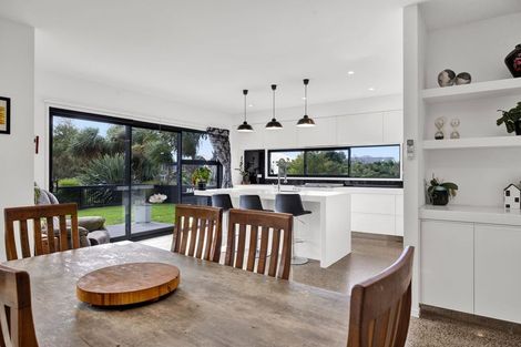 Photo of property in 23 Links Drive, Waiwhakaiho, New Plymouth, 4312