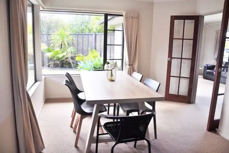 Photo of property in 12 Kalmore Place, Flat Bush, Auckland, 2016