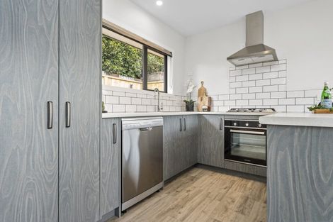 Photo of property in 72u3 Claude Street, Fairfield, Hamilton, 3214