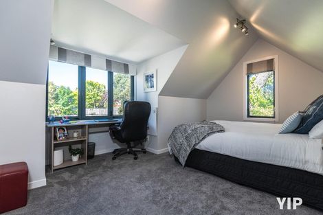 Photo of property in 17a Simla Crescent, Khandallah, Wellington, 6035